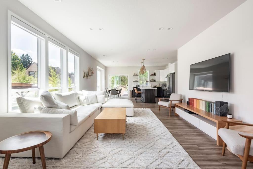 Comfy Family Home, Walkable Neighborhood + Patio! Portland Zewnętrze zdjęcie